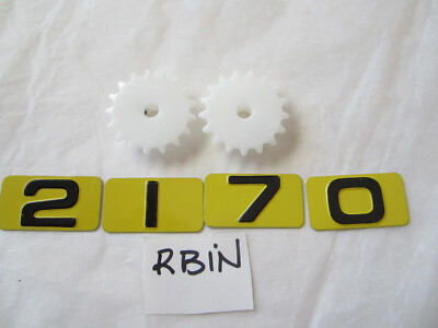 SEITZ 17 T WHITE NYLON SPROCKET    LOT OF 2
