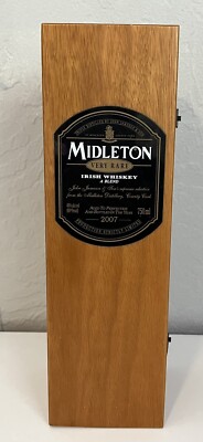 2007 MIDLETON Very Rare Irish Whiskey Wooden Box ONLY 12.5  Tall