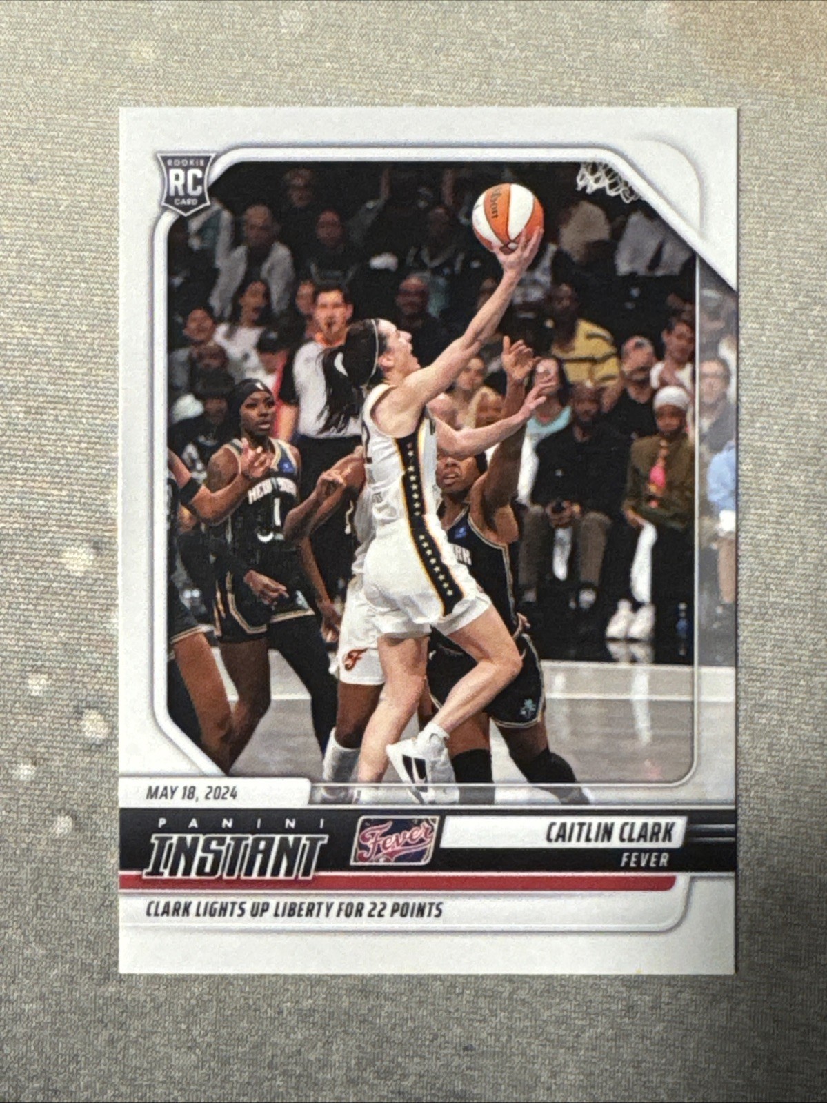 2024-25 Panini Instant WNBA - Caitlin Clark #19 /2848 (RC) Toploader B