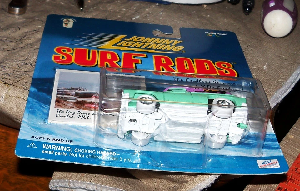 JOHNNY LIGHTNING WHITE LIGHTNING SURF RODS 1954 Chevy Panel "Waimea Mamas" - Image 2 of 4