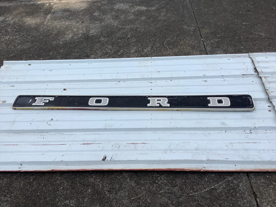 Placa de identificación de puerta trasera Ford Truck F100 F200 F300 1970 1971 1972 F O R D Foto 3 de 4