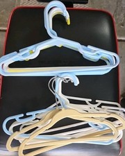 Lot of 18 Baby Toddler Kids Plastic Tubular Clothing Hangers Clothes 2 Felt