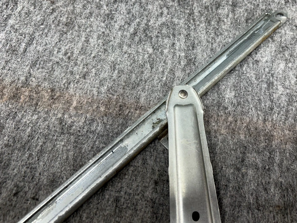 TOYOTA 4RUNNER SR5 03-09 OEM FRONT RIGHT RH DOOR WINDOW REGULATOR W/ MOTOR 133K - Image 3 of 4