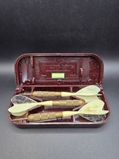 Vintage Unicorn Dart With Plastic Flights With Case No. 110 - Made In England