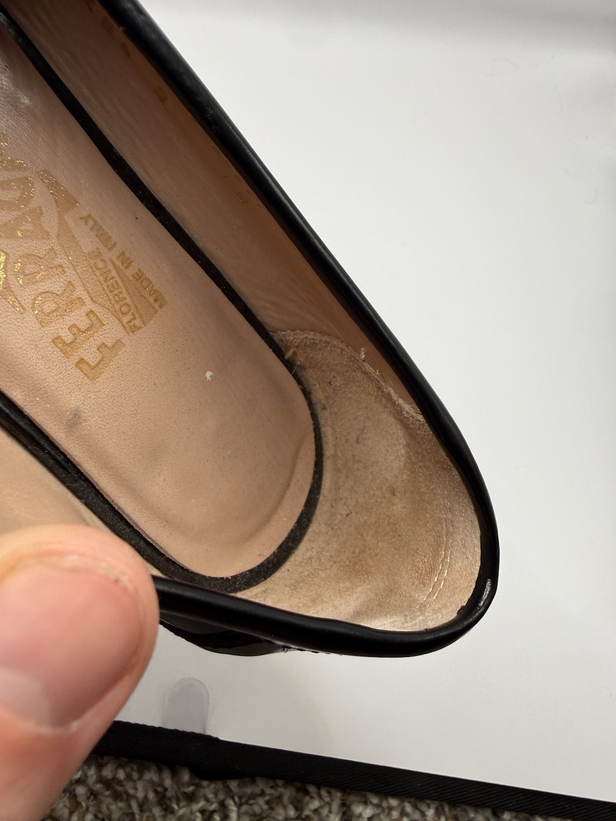 Salvatore Ferragamo Women Black & Gold Gancini Loafers Shoes Sz 8 MSRP $895