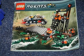 LEGO 8632 Mission 2: Swamp Raid (Agents), 2008, OBA Excellent