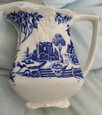 Vintage Blue & White Creamer Made In England ''ARCADIA'' BONE CHINA
