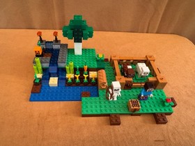 21114 LEGO Complete Minecraft: The Farm with manual & all minifigures