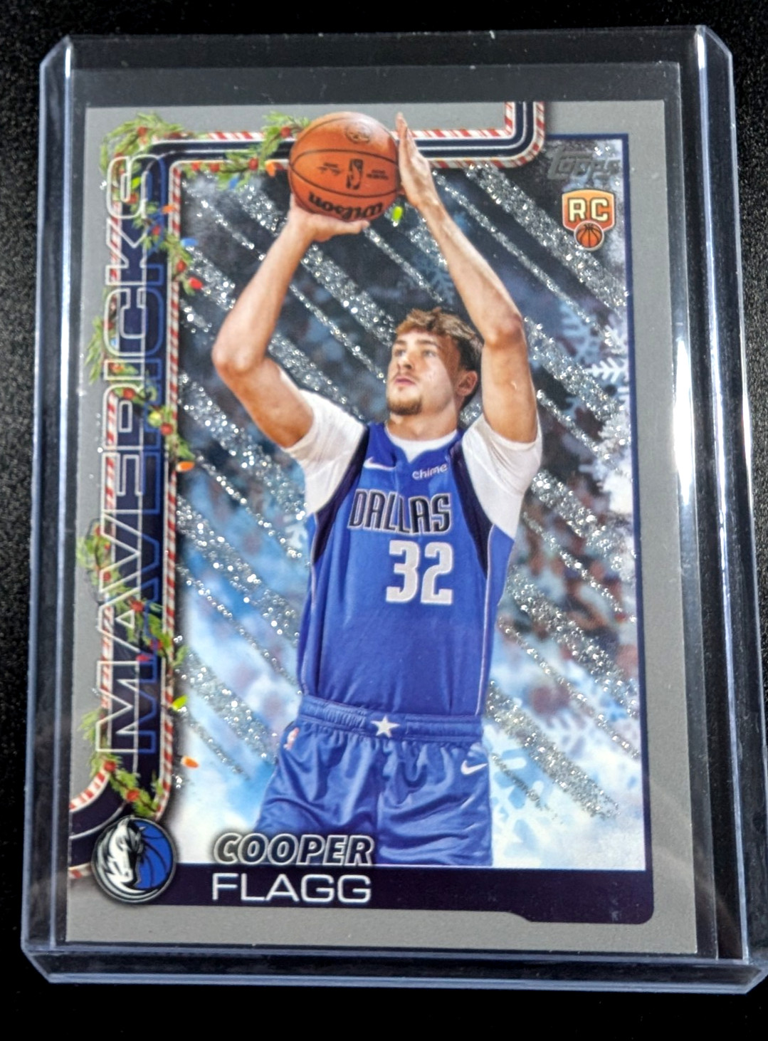 Cooper Flagg 2025/26 Topps Holiday Silver Glitter RC Mavericks H161