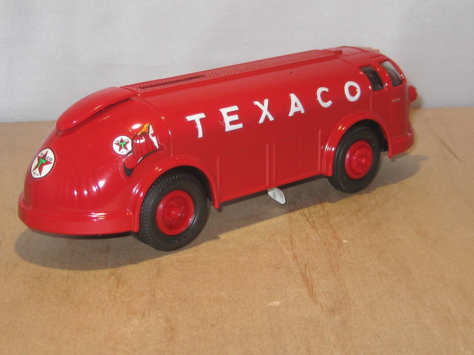 texaco 1934 diamond t tanker