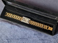 Vintage Elizabeth Taylor Womens White Diamonds Gold Tone Quartz Watch