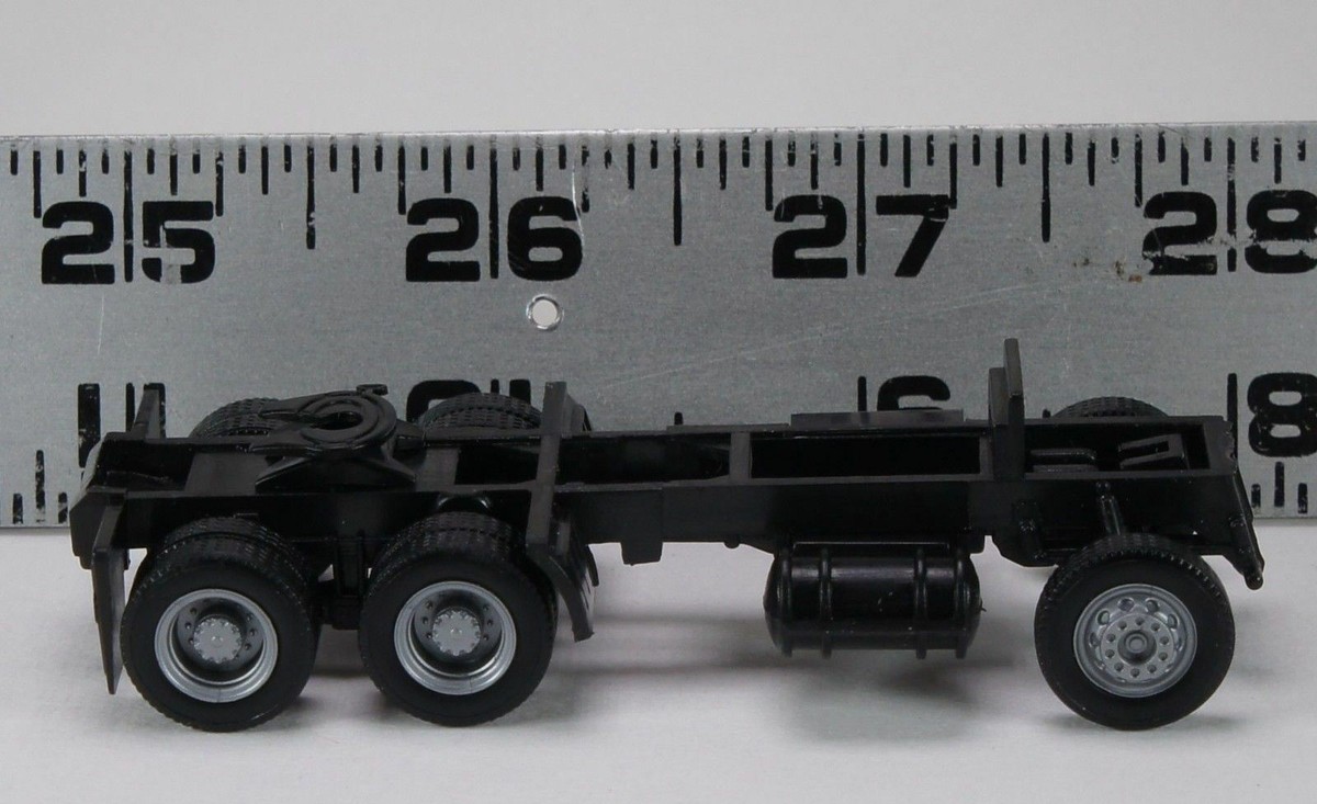 Short Chassis Kit For Kenworth Peterbilt And GMC Cabs 1/87  HO  Plastic Model By Promotex - Foto 7