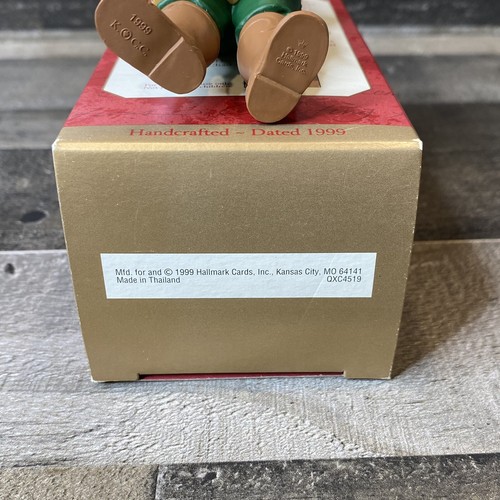 Hallmark Keepsake Ornament The Toymaker’s Gift 1999 Membership Ornament - Picture 10 of 10