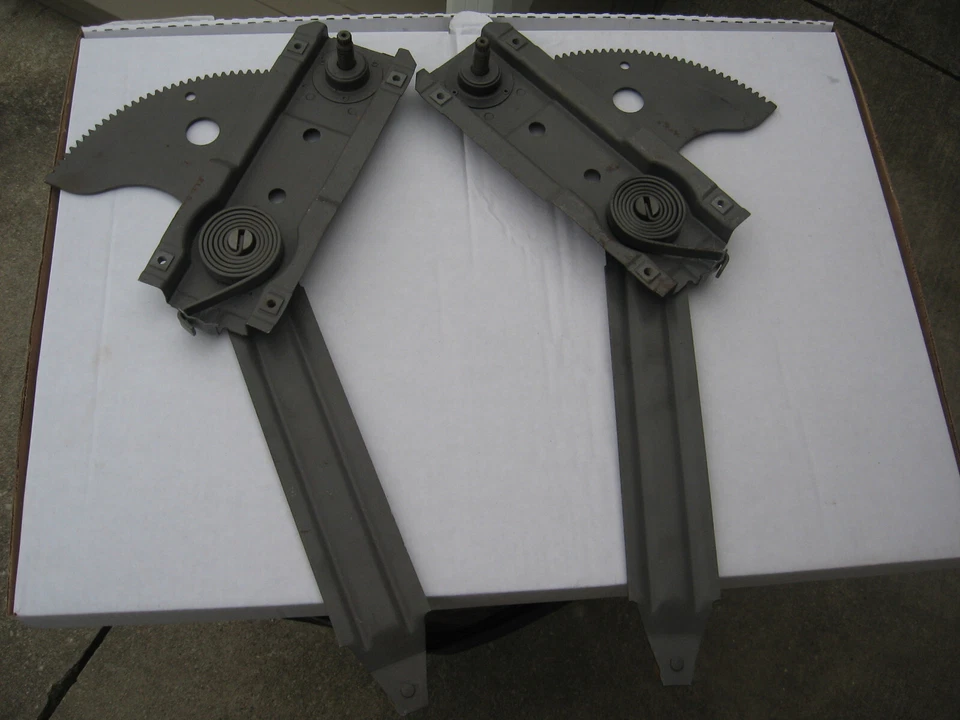 Ford Mustang 1971 1972 1973 puerta manual ventana manivela regulador derecha y derecha #6523238 Foto 2 de 3