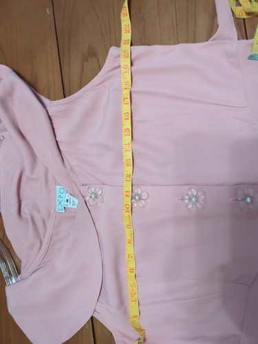 SALE! Beautiful Vintage Pink Swing Dress - Picture 13 of 16