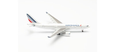 Herpa 1:500 - 536950 - Air France Airbus A330-200 (new colors)   F-GCZE ''Colmar''