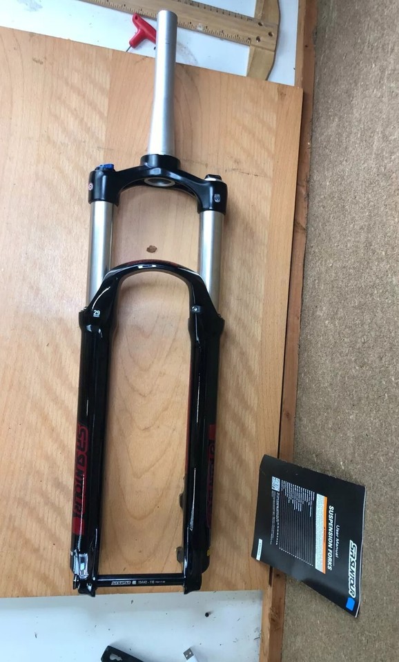 Aluminium Quick Release Cyclus Voorvork Voor As Spies 110x15 Rocks hox