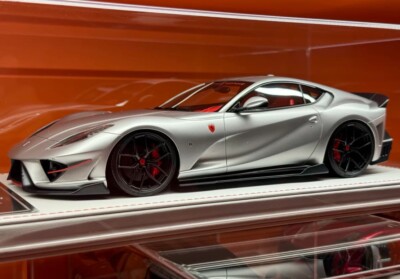 Ferrari 812 Superfast SVR (Silver) [Davis & Giovanni] 1/18 scale