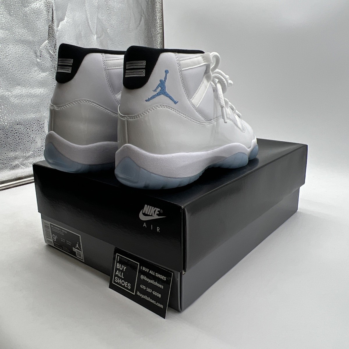 Size 9.5 - Air Jordan 11 Retro 2024 Legend Blue / Columbia for