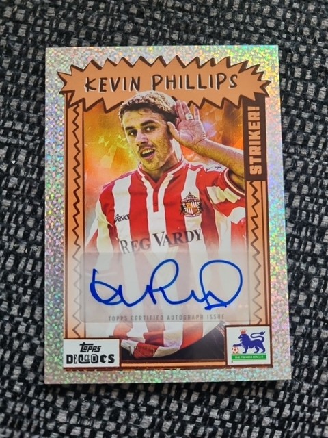 2026 Topps Decades Kevin Phillips Auto /25 (Squad Number) Sunderland