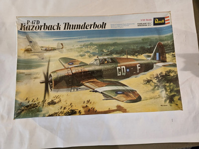 P-47D Razorback Thunderbolt 1/32 Revell # H-151 1971 F-Sealed Exclnt British Mk