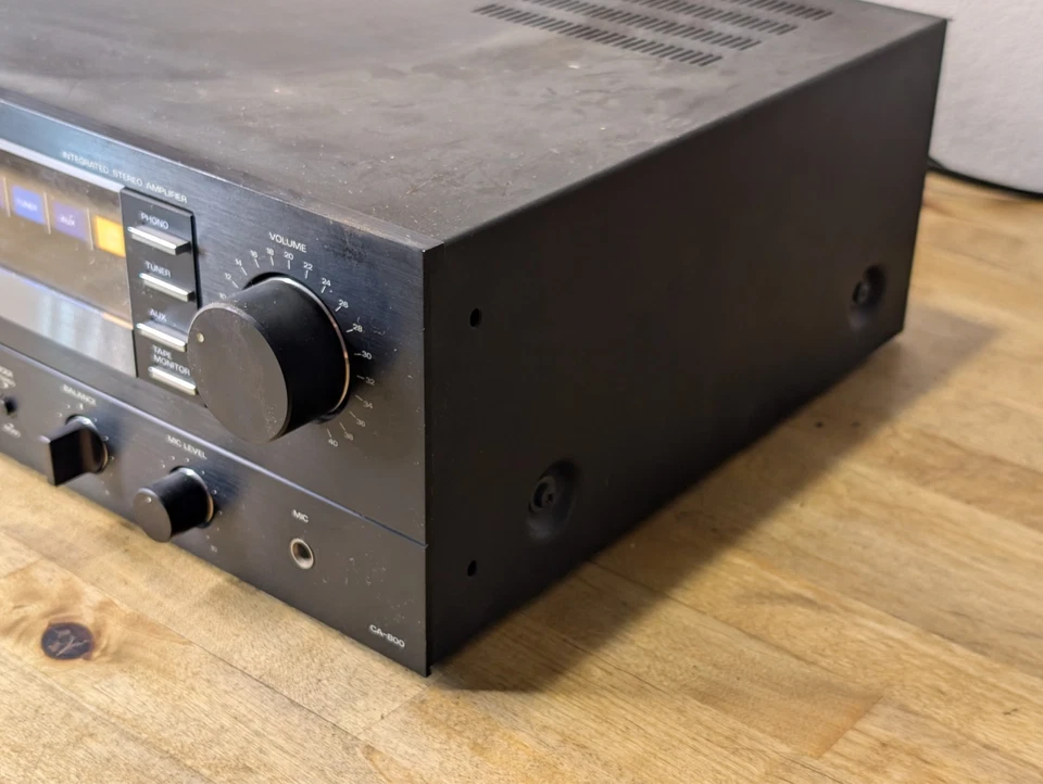 Amplificador integrado estándar Fisher CA-800 Studio con medidores de potencia / 100 WPC Foto 3 de 4