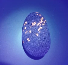 Yooperlite Fluorescent Sodalite -  A Bright 9.8 Ounce Lake Superior Yooperlite 