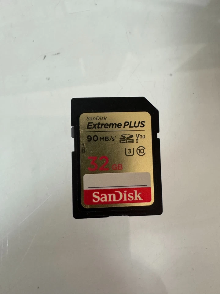 SanDisk SD Card . Extreme Plus . 32GB . 90MB/S - Image 1 of 1