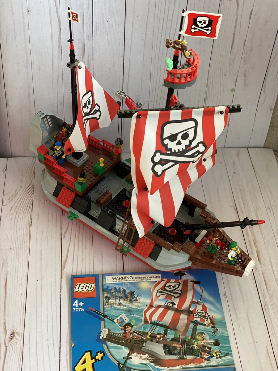 Lego 7075 Pirates Captain Redbeard's Pirate Ship w/ Minifigs & Manual -  Retired