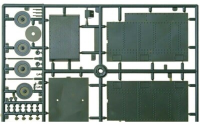 UMT 678 1/72 ソ連装甲列車 BP-43 プラモデル新品 UMT 678 Plastic model kit 1:72 Armored train of type BP-43 
