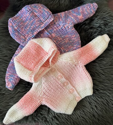Handgestrickte Baby Strickjacke mit Kapuze, Größe 3 Monate bis 9 Monate
