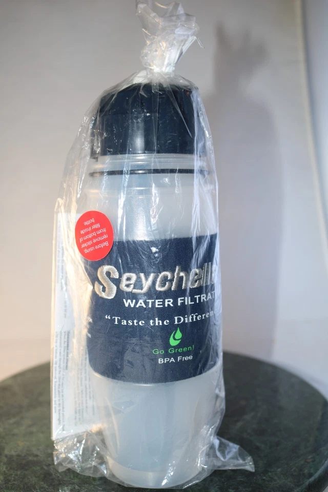 Seychelle 28oz pH20 Filtration Flip Top Pure Water Filter Squeeze Bottle - New - Image 2 of 4