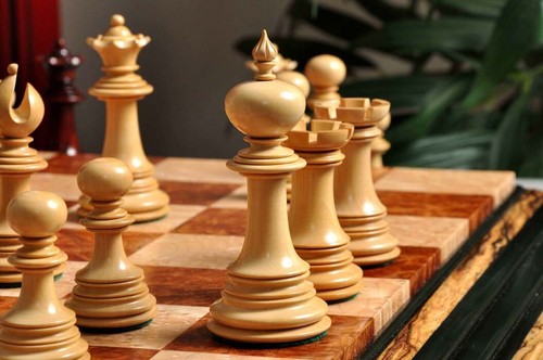 The Turin Luxury Chess Set - Pieces Only - 4.4" King - Blood Rosewood - Picture 4 of 11
