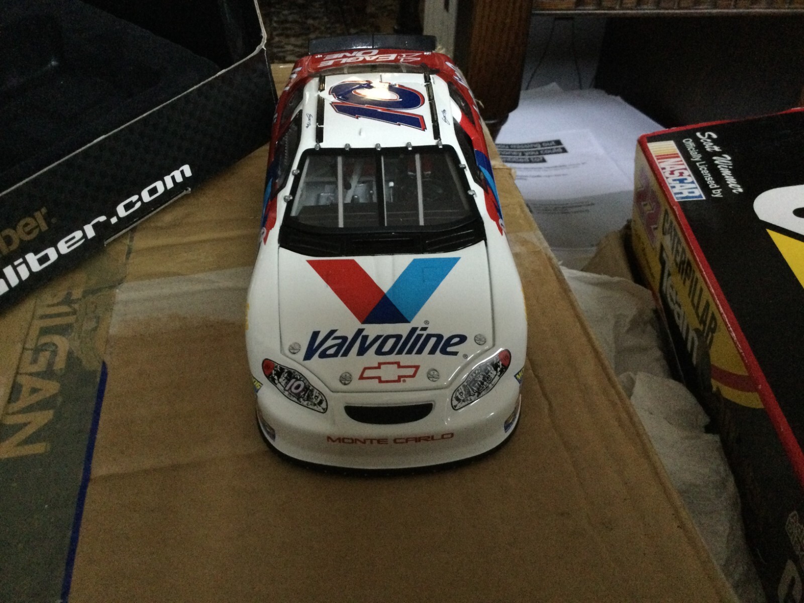 Picture 1 of 8