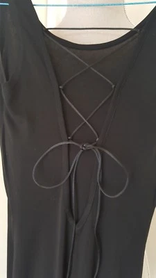 Robe longue sans manche, noire, moulante, laçage dans le dos taille 34 - Photo 1/4