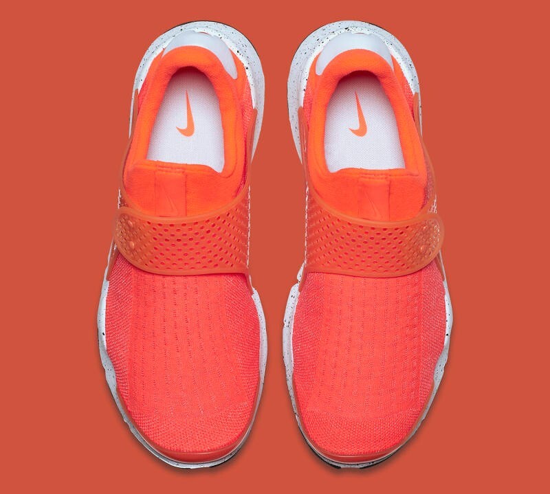 Nike Sock Dart SE Total Crimson size 13. Orange White  display picture 1
