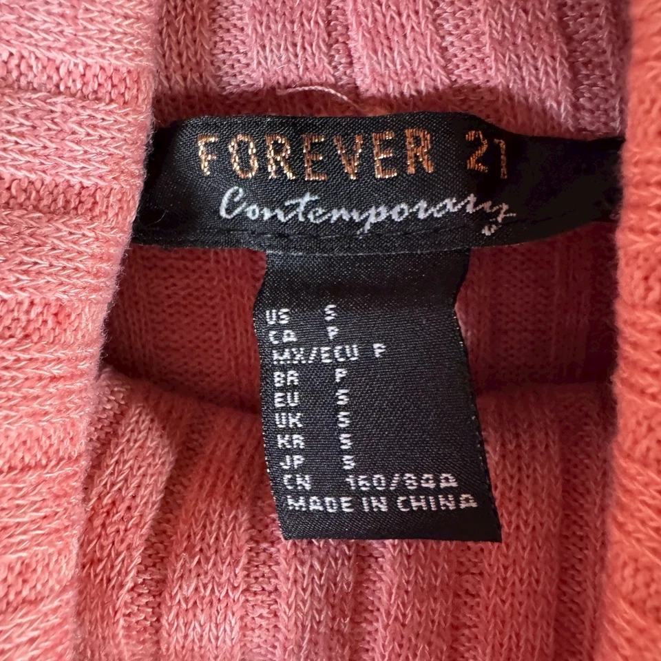 Forever 21 Women's S Pink Ribbed Mock Neck Batwing Cropped Sweater Minimalist - Image 3 of 4