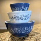 Pyrex Colonial Mist Mixing Bowls