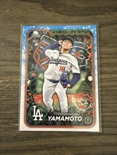 Yoshinobu Yamamoto RC 2024 Topps Holiday #H88 Los Angeles Dodgers - 2025