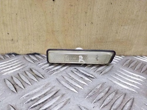 BMW X5 E53 Kotflügelblinker vorne rechts 4.4 Benzin 235kw 2004 26124178