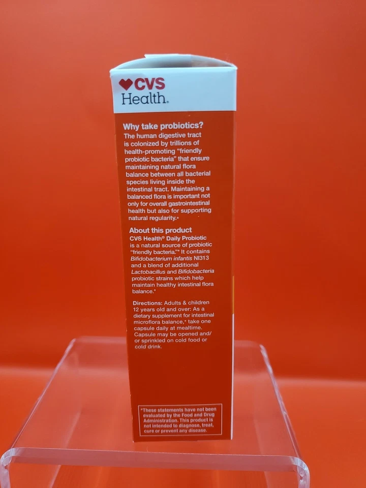 Probiótico diario CVS 2 mil millones de cápsulas de UFC 28 quilates en comparación con Alinear caducidad 26/01 Foto 4 de 4