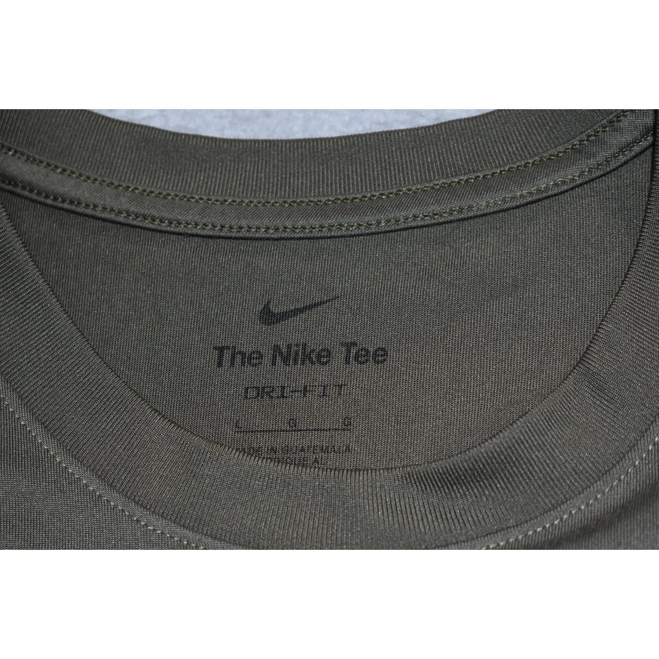 Camisa de Gimnasio Nike Para Hombre Talla Grande Campamento Lemonnier Djibouti África Rendimiento Verde Foto 3 de 4