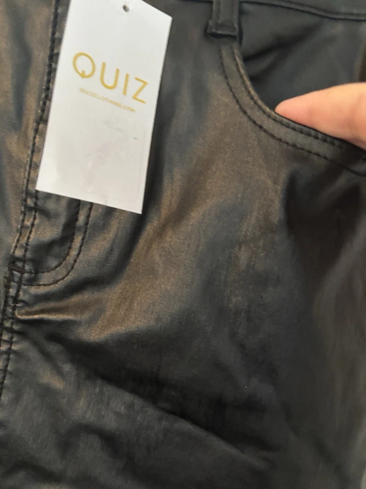 Bnwt Quiz Black Faux Leather Skirt Front Split RRP £29.99 With Pockets - Image 4 of 4