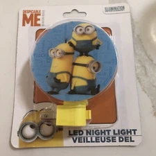Despicable Me Illumination LED plug in Night Light~ Minions New!