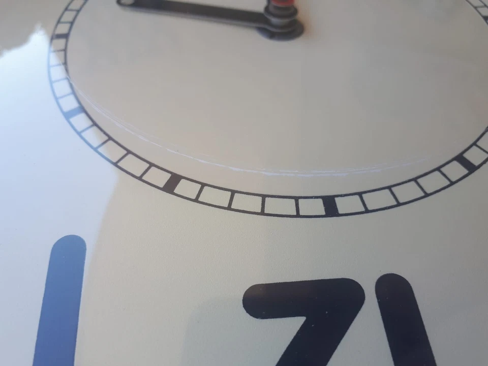 Orologio Guzzini da parete vintage anni 90 bordo giallo pastello Made in Italy - Imagen 2 de 4