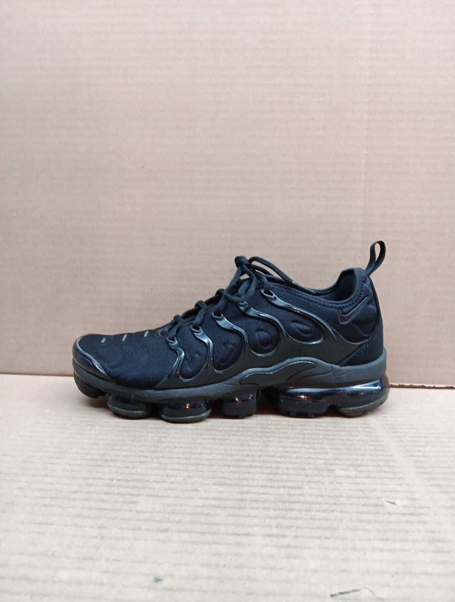 nike vapormax tn plus black