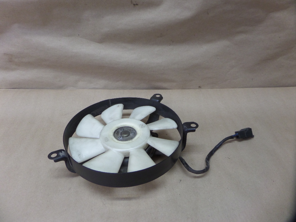 1991 KAWASAKI ZX600 D COOLING RADIATOR FAN BRACKET MOTOR COMPLETE