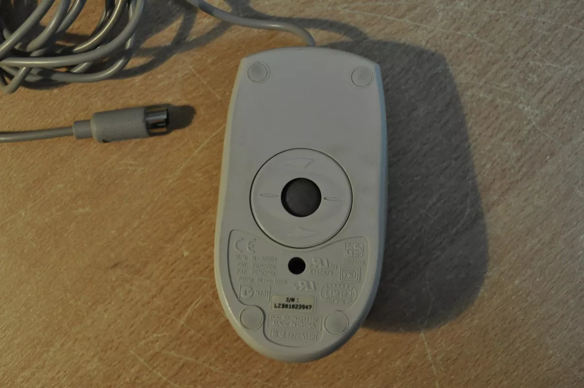 2 Button Track Ball Roller Ball Mouse FCC ID JNZ211167 PS 2 Wired Mechanical