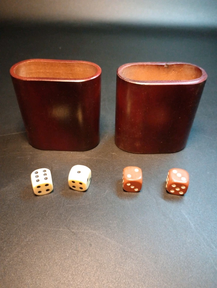 Vintage Amber & Clear Glass Checker Backgammon Set Complete Dice Cups Poker Dice - Image 2 of 4