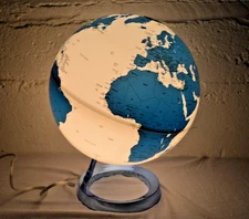 Full Circle Vision Blue & White Light-up Lighted Desktop World Globe Italy